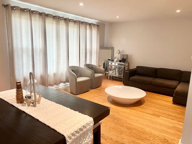 3639 DORA Street, Franklin Park, IL 60131