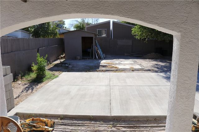 50 North 27th Street, Las Vegas, NV 89101