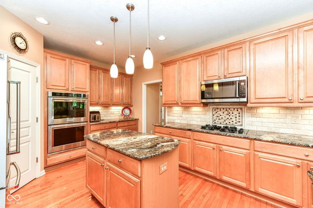 13122 Duval Drive, Fishers, IN 46037