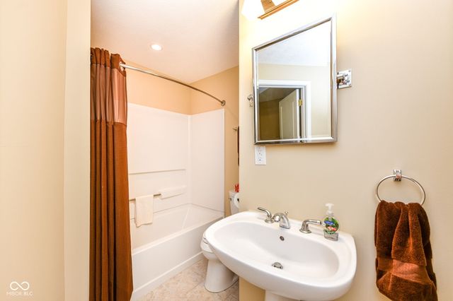 13122 Duval Drive, Fishers, IN 46037