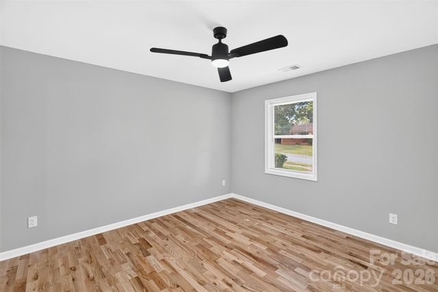 3001 Dalecrest Drive, Charlotte, NC 28269