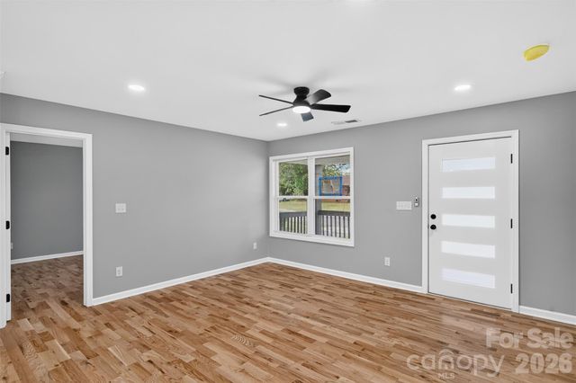 3001 Dalecrest Drive, Charlotte, NC 28269