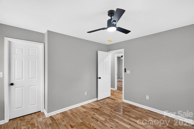 3001 Dalecrest Drive, Charlotte, NC 28269