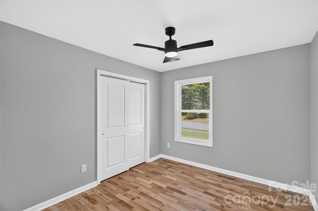 3001 Dalecrest Drive, Charlotte, NC 28269