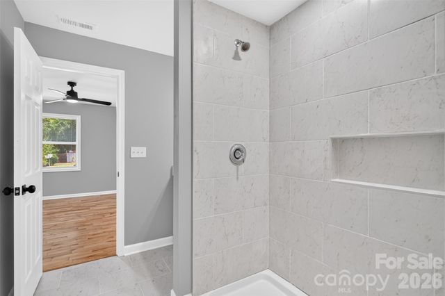 3001 Dalecrest Drive, Charlotte, NC 28269