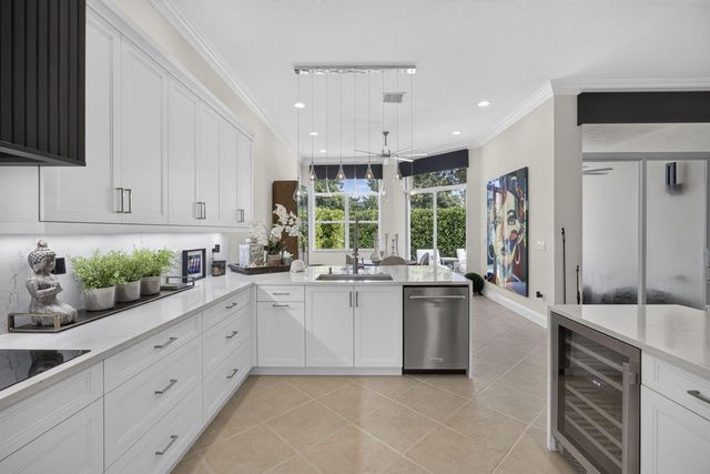 9469 VIA ELEGANTE, Wellington, FL 33411