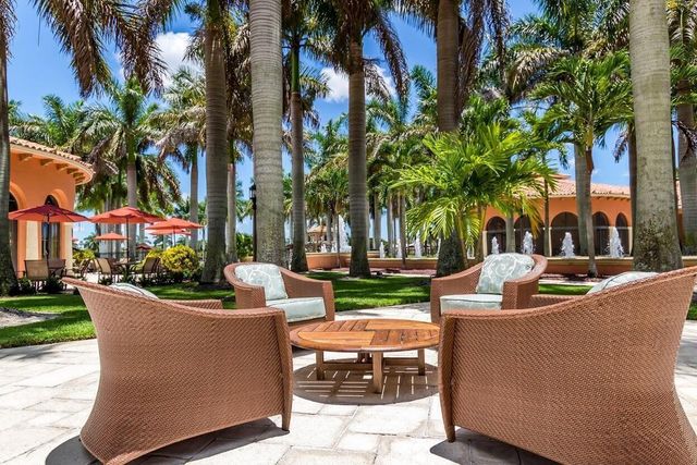 9469 VIA ELEGANTE, Wellington, FL 33411