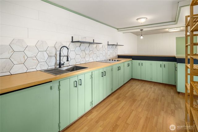 452 11th Street, Blaine, WA 98230