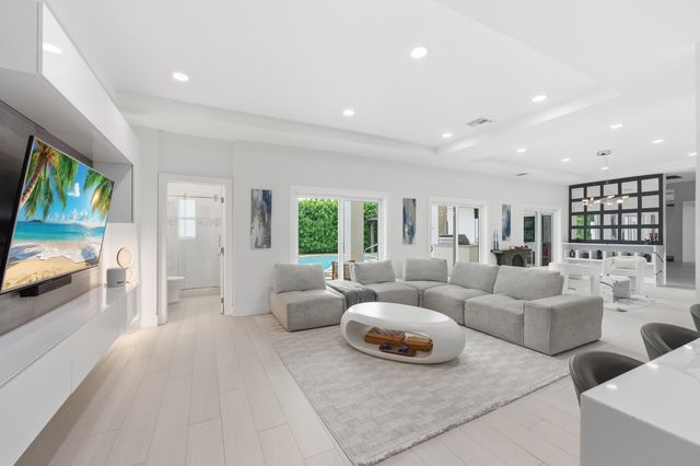 1044 NW 6th Drive, Boca Raton, FL 33486