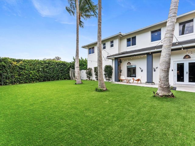 1044 NW 6th Drive, Boca Raton, FL 33486