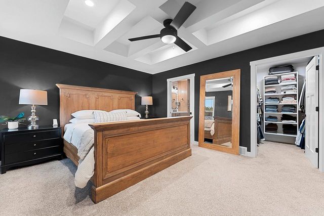 1831 BOBBY JONES DRIVE, De Pere, WI 54115