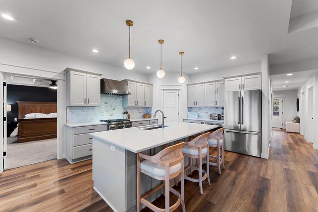 1831 BOBBY JONES DRIVE, De Pere, WI 54115
