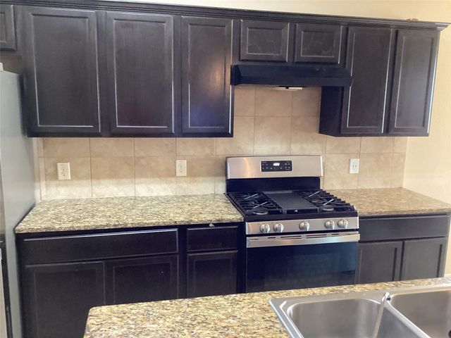 4225 Tollcross Lane, Fort Worth, TX 76123