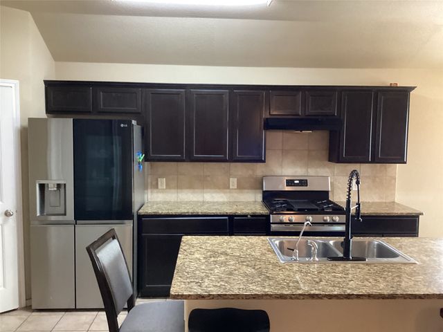 4225 Tollcross Lane, Fort Worth, TX 76123