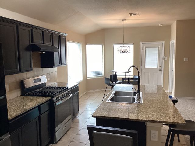 4225 Tollcross Lane, Fort Worth, TX 76123