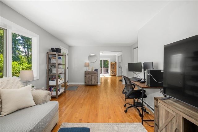 65 Carter Rd, Worcester, MA 01609