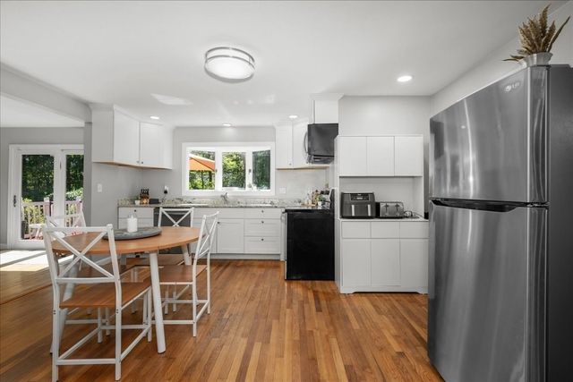 65 Carter Rd, Worcester, MA 01609