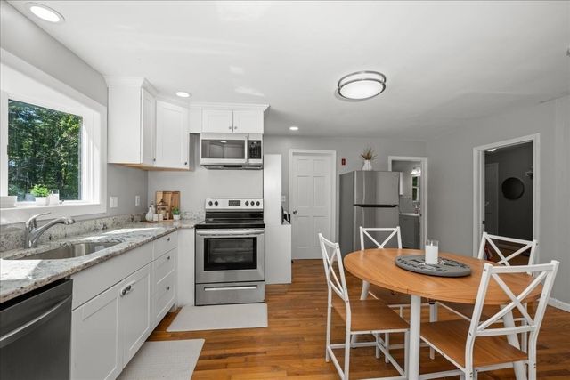 65 Carter Rd, Worcester, MA 01609