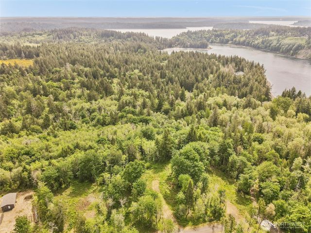131 E Cascara Cove Lane, Shelton, WA 98584