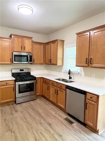 350 Laurel Glen Crossing, Canton, GA 30114