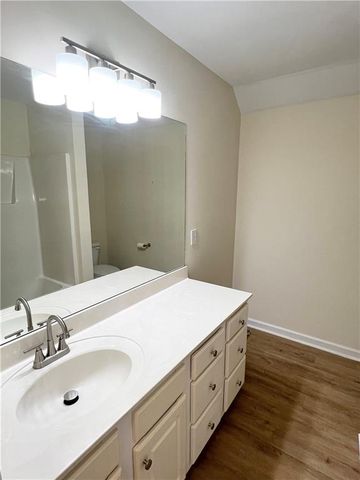 350 Laurel Glen Crossing, Canton, GA 30114