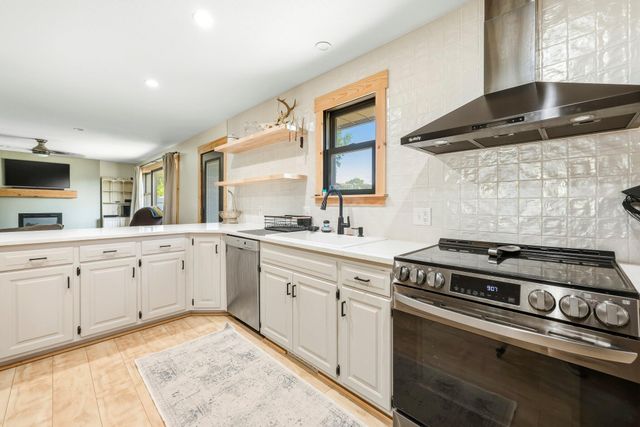 6819 W Dogwood Street, Springfield, MO 65802