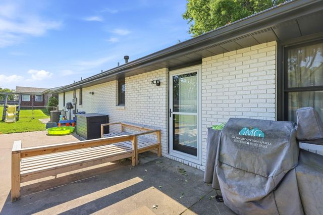 6819 W Dogwood Street, Springfield, MO 65802