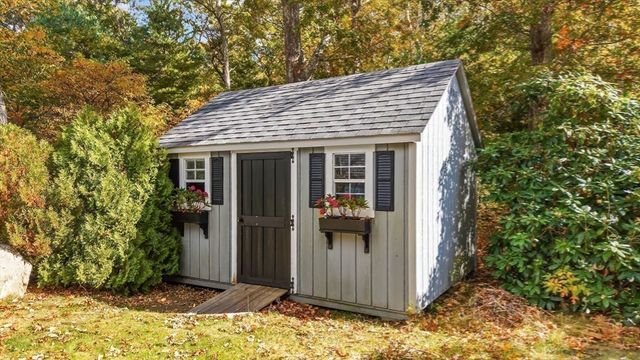 55 Westmoreland Drive, Falmouth, MA 02540