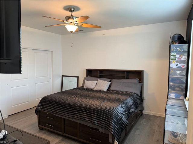 4332 Hillingdon Bnd Apt 208, Chesapeake, VA 23321