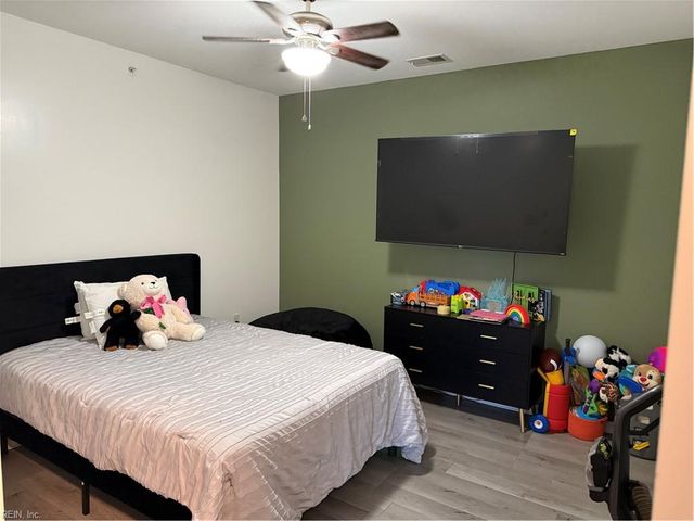 4332 Hillingdon Bnd Apt 208, Chesapeake, VA 23321