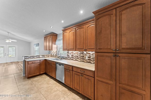 1227 Creek Side Circle, Rockledge, FL 32955