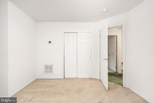 56 GOLDFINCH DR, Hamilton, NJ 08690