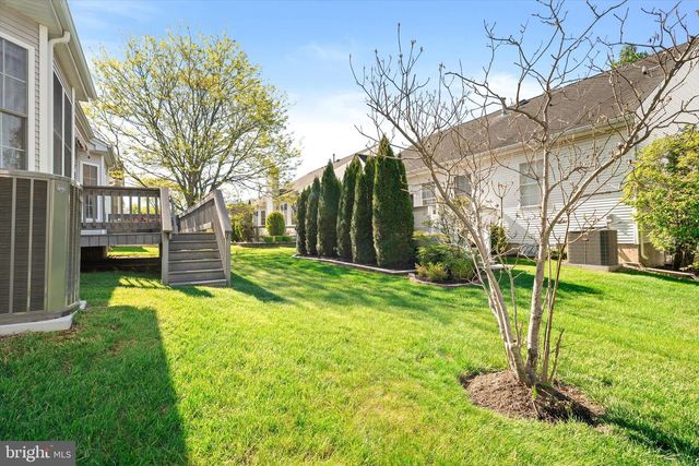 56 GOLDFINCH DR, Hamilton, NJ 08690