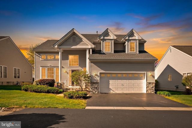 56 GOLDFINCH DR, Hamilton, NJ 08690