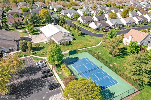 56 GOLDFINCH DR, Hamilton, NJ 08690