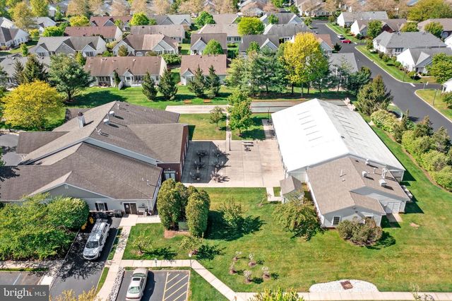 56 GOLDFINCH DR, Hamilton, NJ 08690
