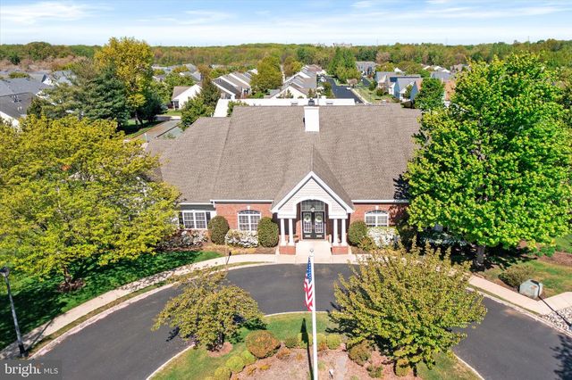 56 GOLDFINCH DR, Hamilton, NJ 08690