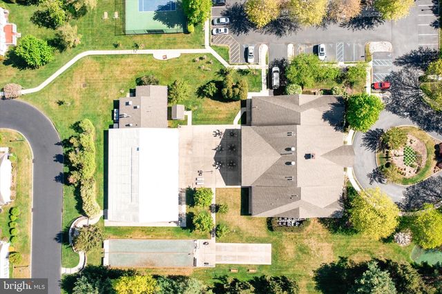 56 GOLDFINCH DR, Hamilton, NJ 08690