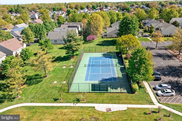 56 GOLDFINCH DR, Hamilton, NJ 08690