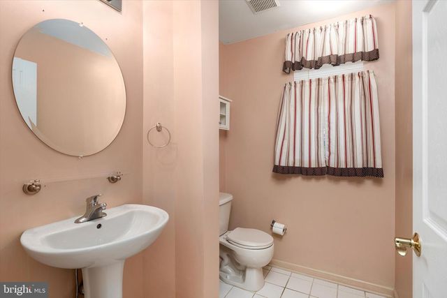 56 GOLDFINCH DR, Hamilton, NJ 08690