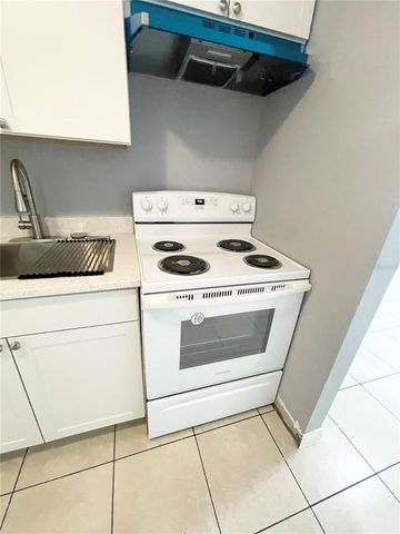 403 TERRY STREET, Wildwood, FL 34785