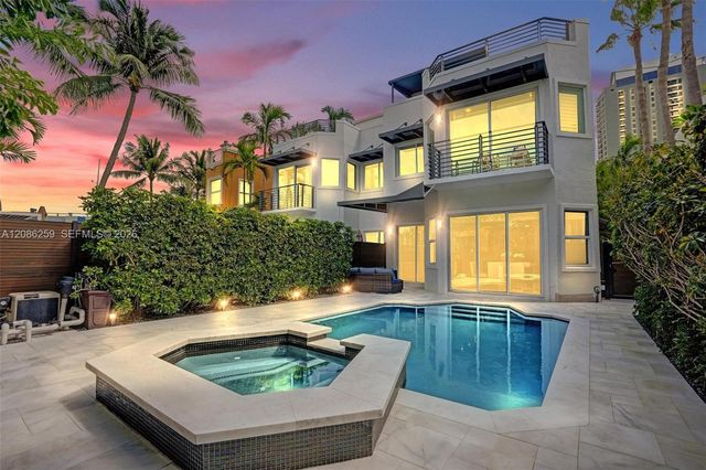 453 SW 5th Avenue, Fort Lauderdale, FL 33315