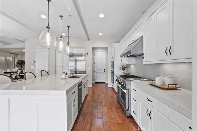 10 Shadybend, Irvine, CA 92602