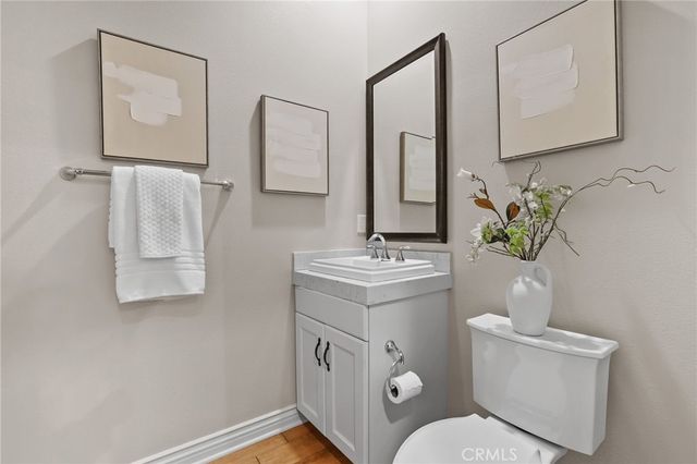 10 Shadybend, Irvine, CA 92602