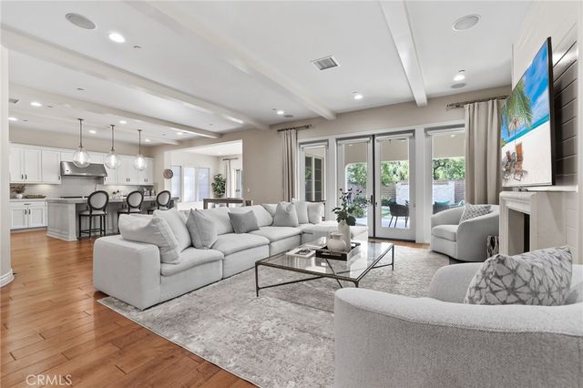 10 Shadybend, Irvine, CA 92602