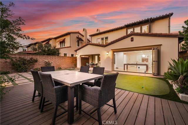 10 Shadybend, Irvine, CA 92602