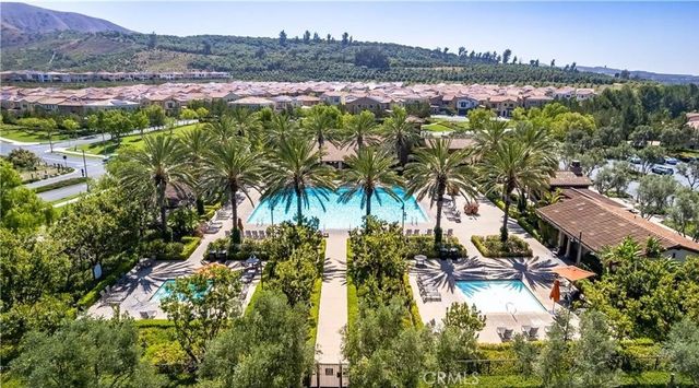 10 Shadybend, Irvine, CA 92602