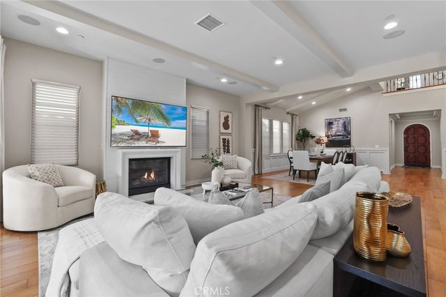 10 Shadybend, Irvine, CA 92602