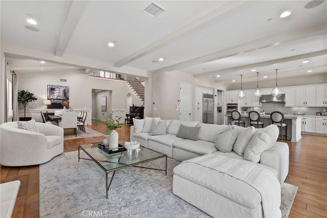 10 Shadybend, Irvine, CA 92602