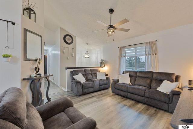 2397 Avenue M Way, Council Bluffs, IA 51501